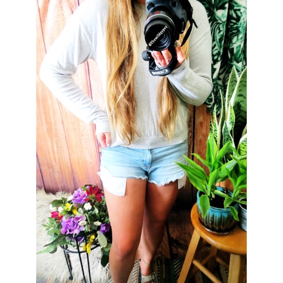 Brandy Melville heather gray sweater ✨ - Picture 2 of 5